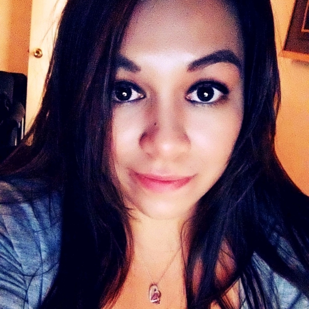 Meet your Posher, Courtney